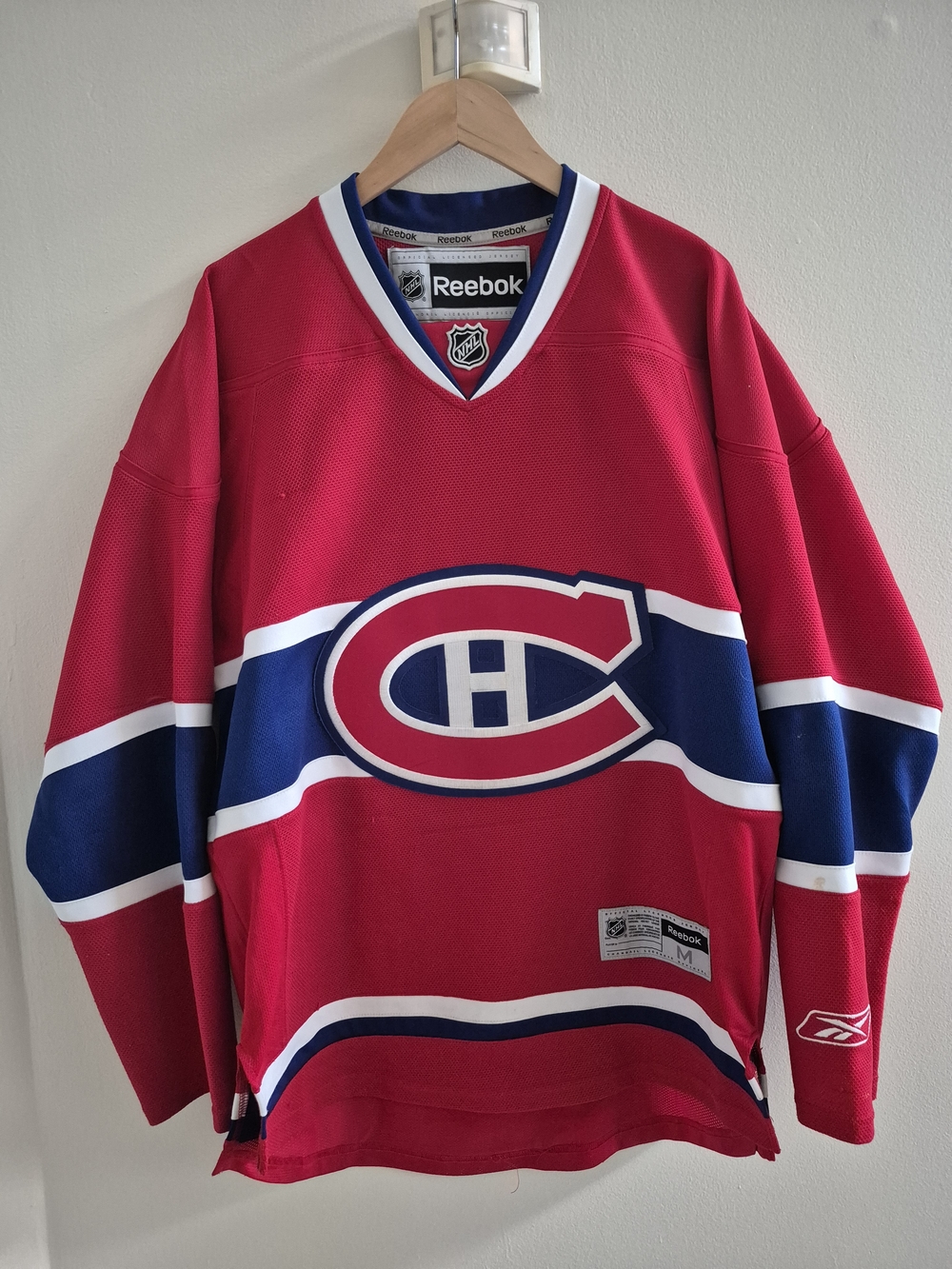 Reebok Men's Montreal Canadiens Red Hockey Jersey Sweater